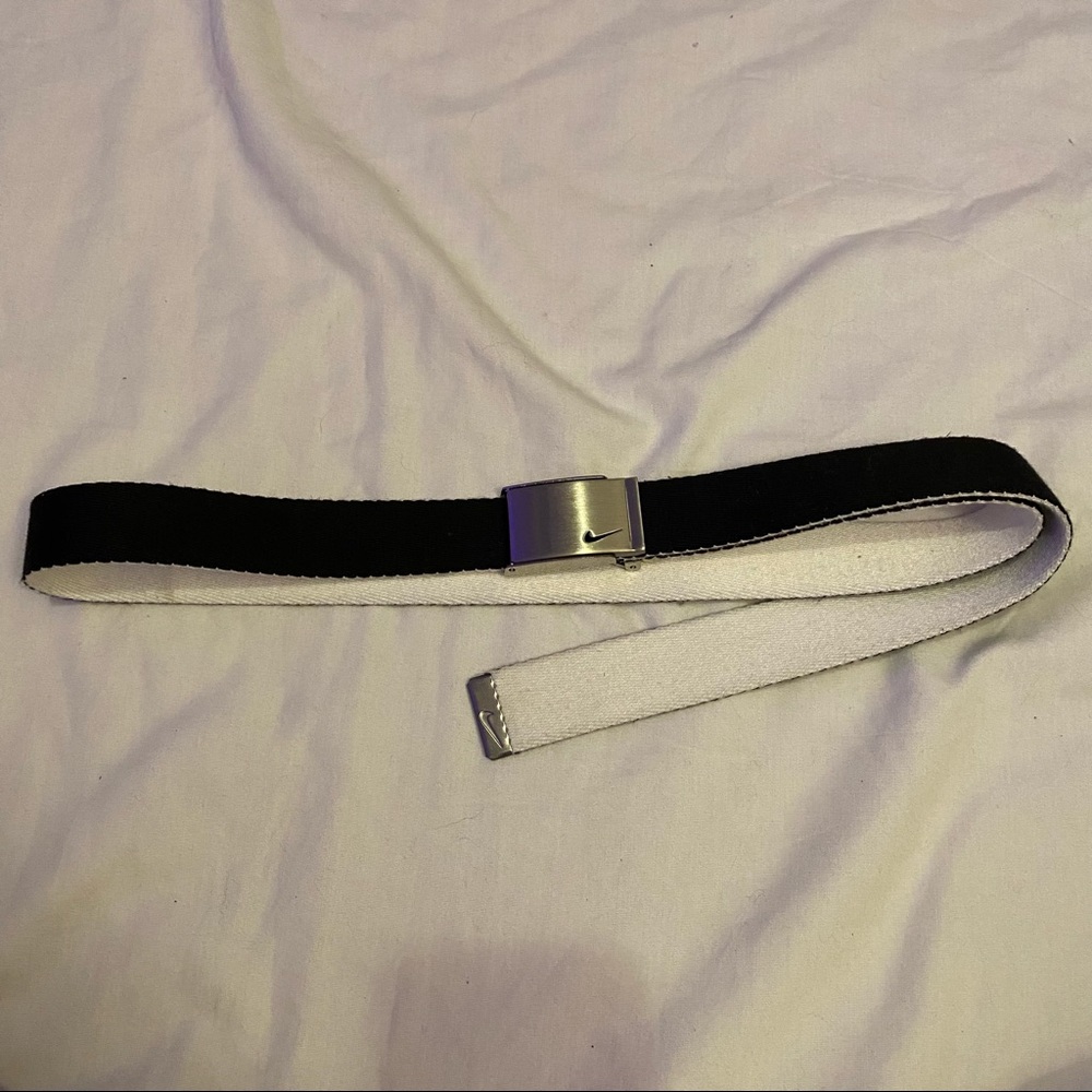 Nike belt